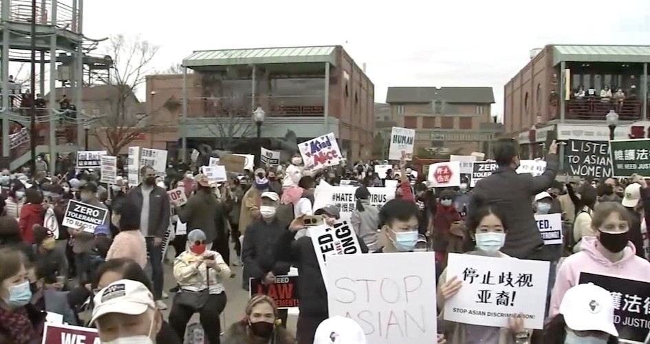 Protest Azjaci Chicago