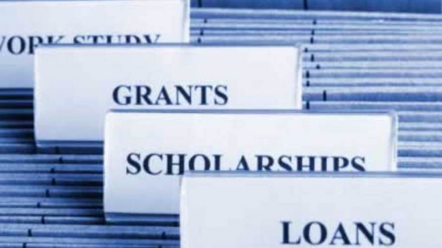 student pomoc finanse szkoła uczelnia