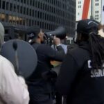Chicago – Midway: 33-latek rozebrał się i wdrapał na skrzydło prywatnego odrzutowca, był pod wpływem alkoholu
